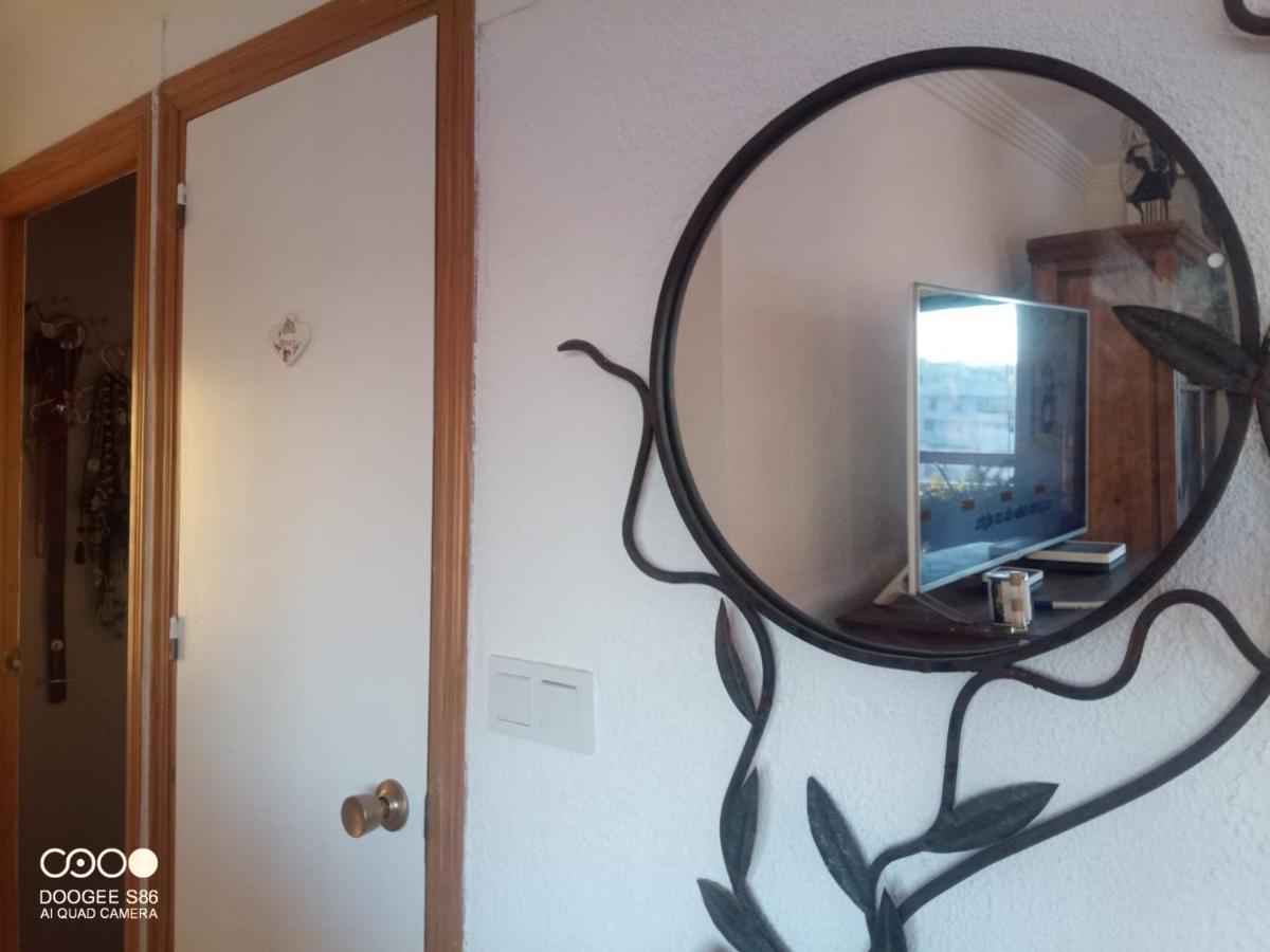 Coty'S Beach, Habitaciones En Casa Compartida Benalmádena Eksteriør bilde