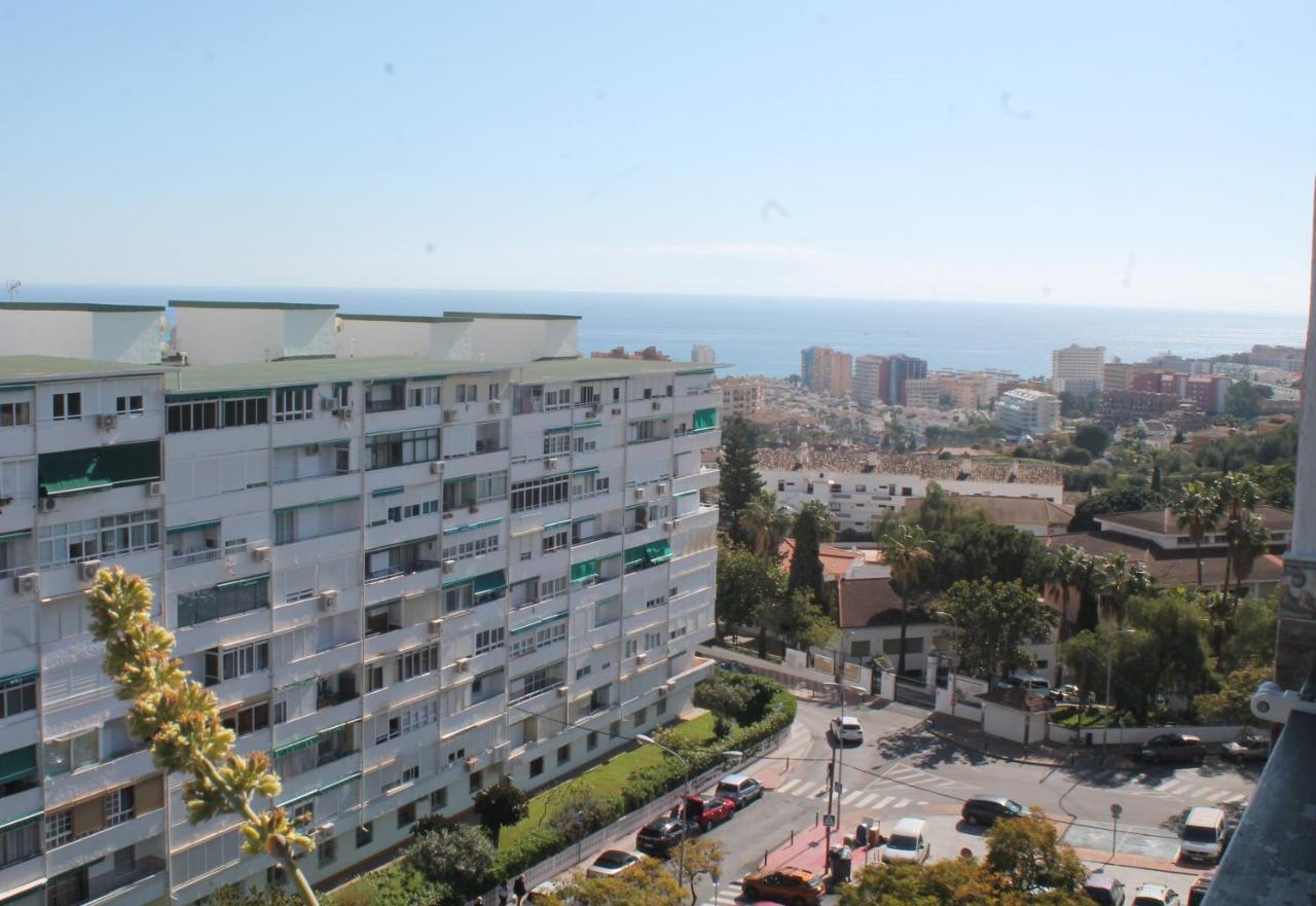 Coty'S Beach, Habitaciones En Casa Compartida Benalmádena Eksteriør bilde